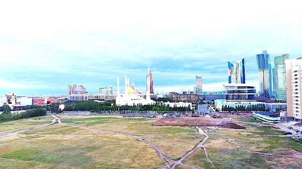 Apartment In Heart Of Astana Luaran gambar