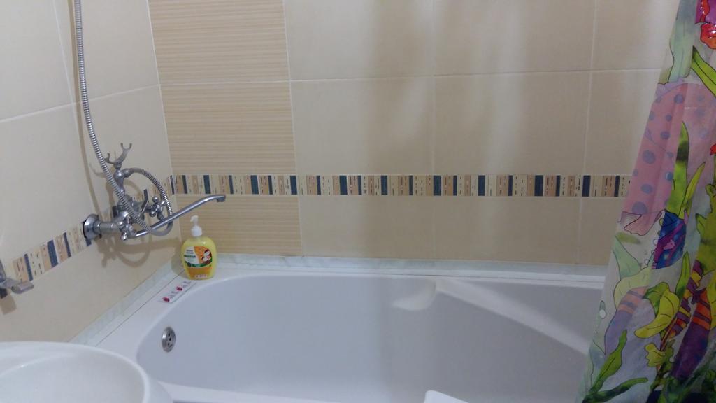 Apartment In Heart Of Astana Luaran gambar