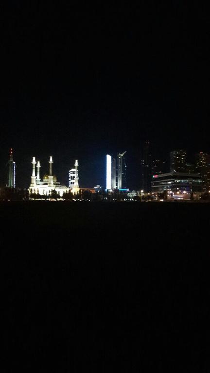 Apartment In Heart Of Astana Luaran gambar